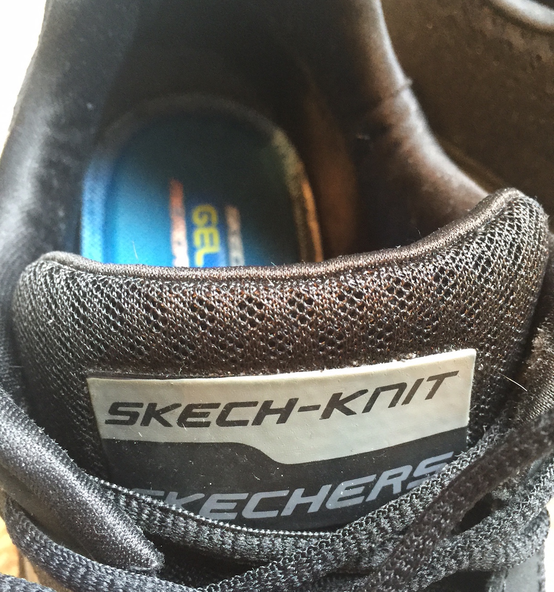 skech knit shoes
