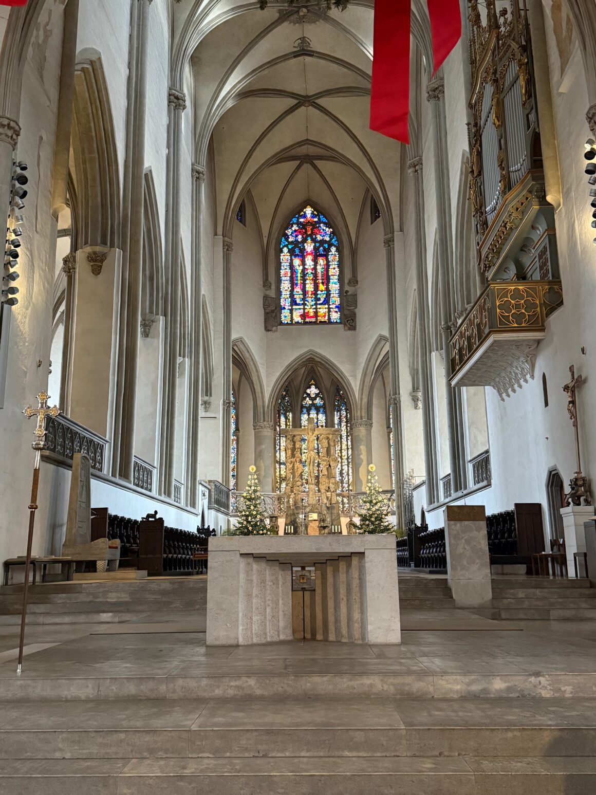 augsburg catherdral alter