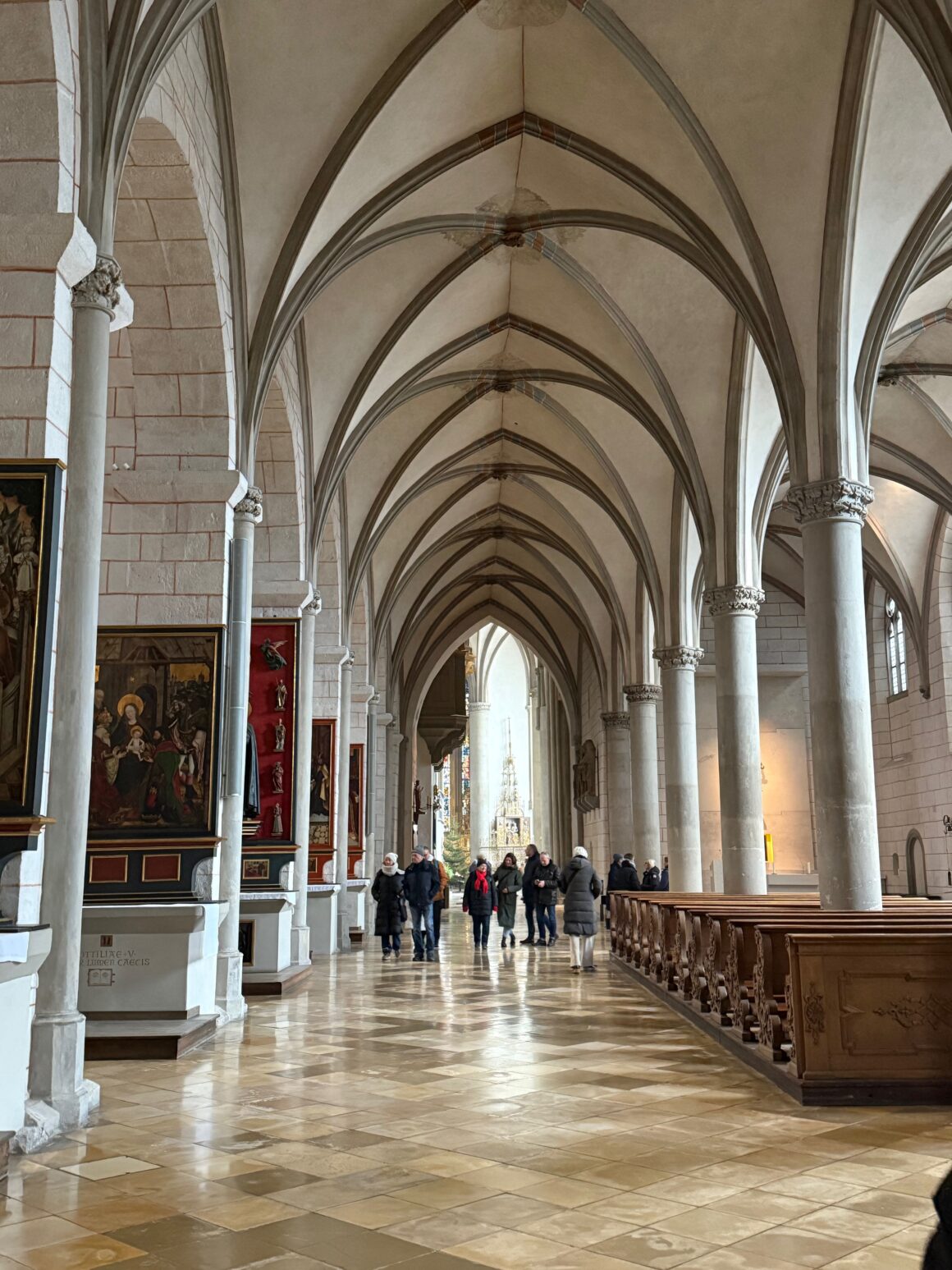 augsburg catherdral hallway