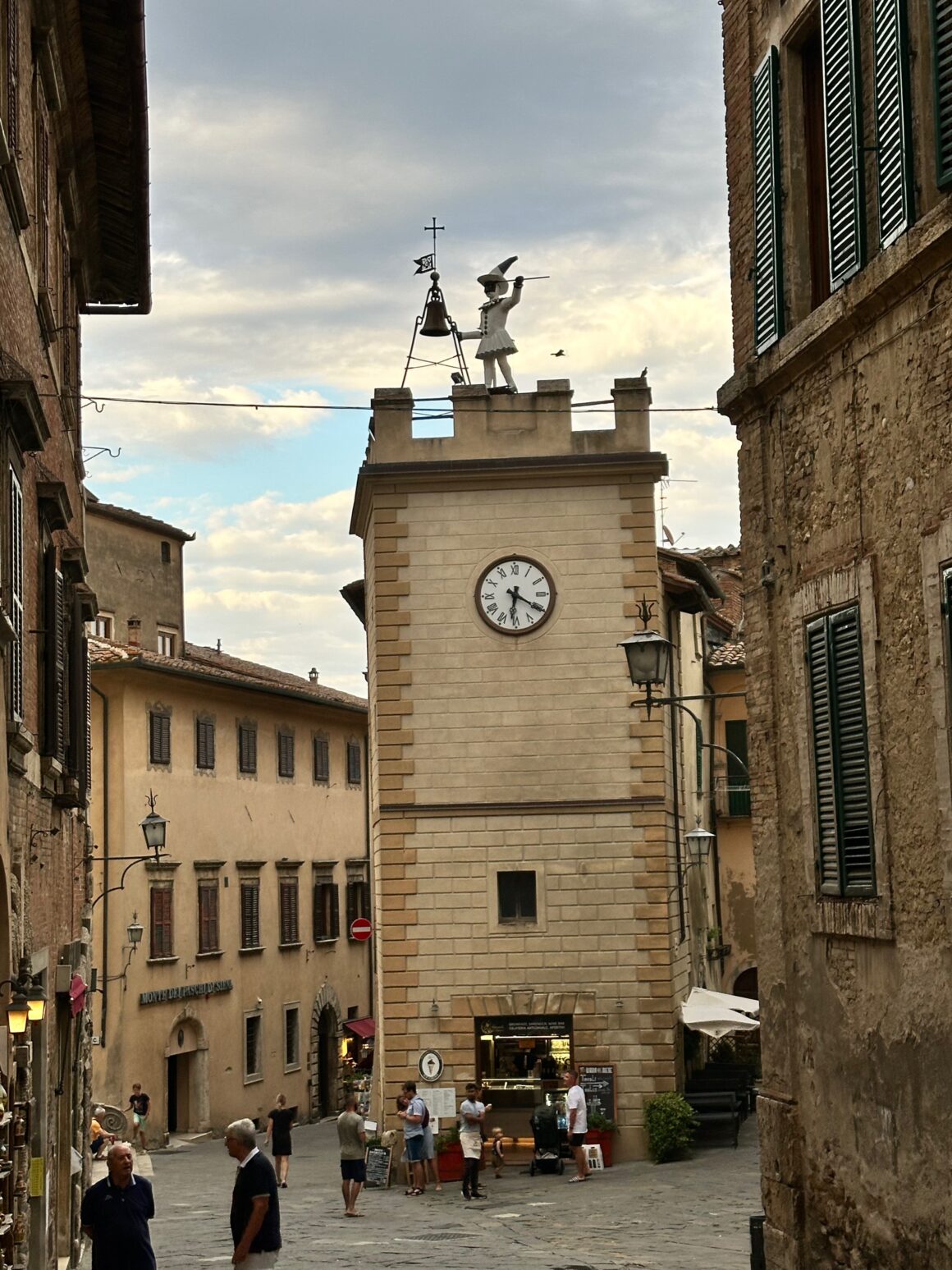 torre di pulcinella at montepulciano