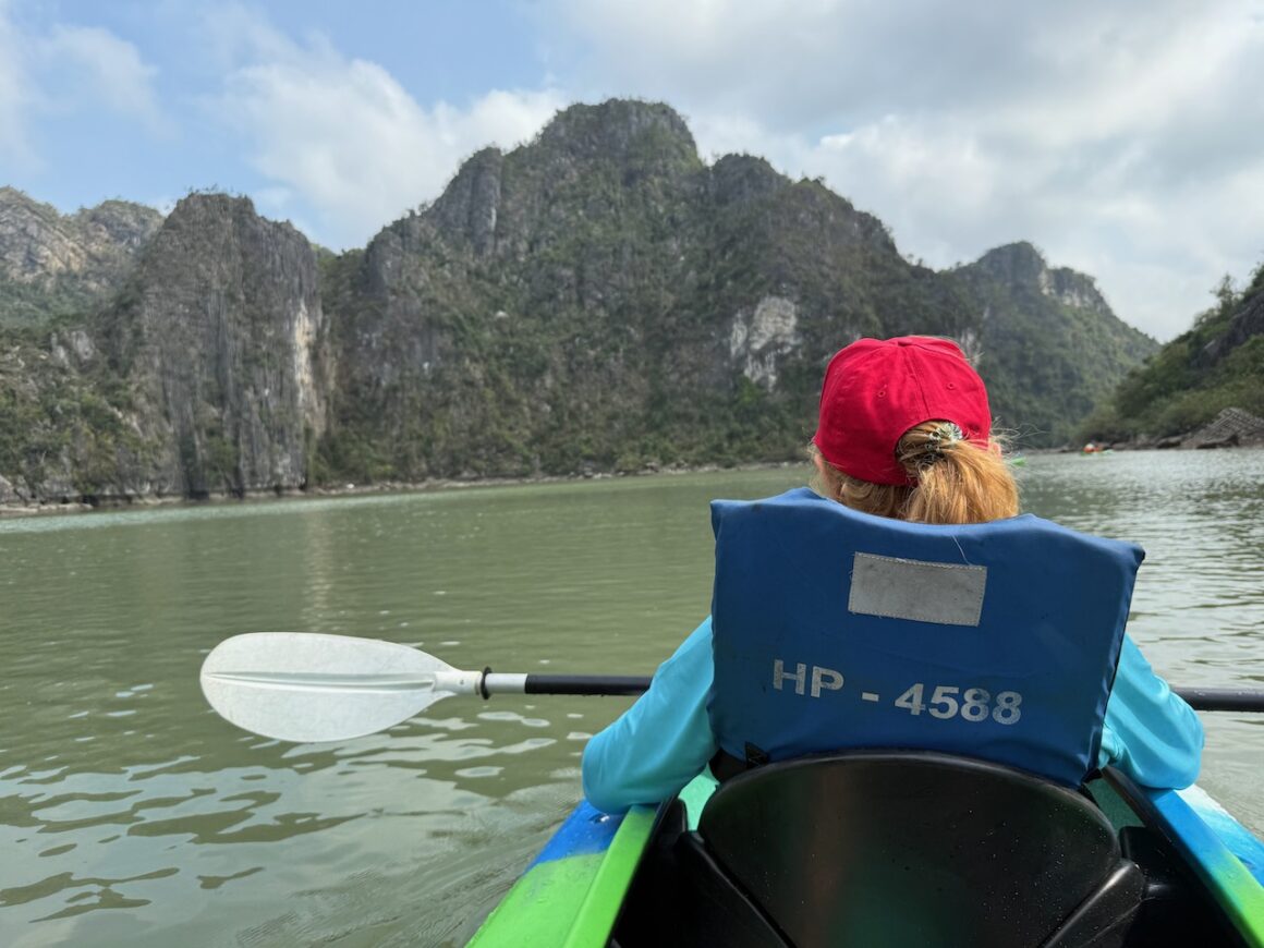 kayaking at ao ech on lan ha bay vietnam