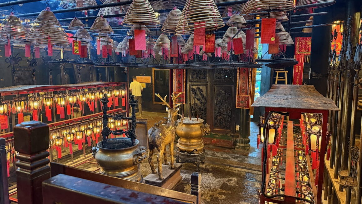 man mo temple hong kong