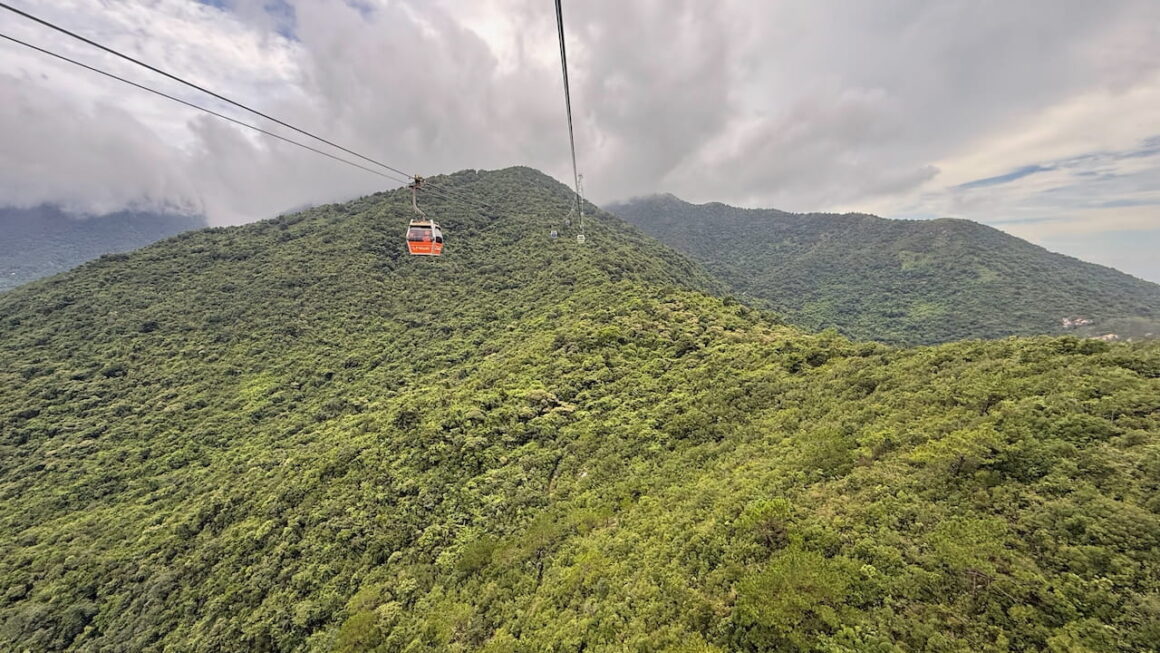 ngong ping 360 cable car on hong kongs lantau island