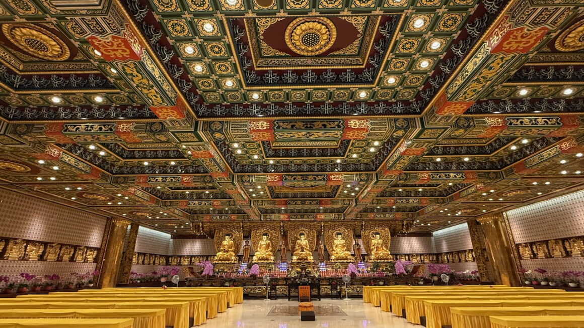 the grand hall of ten thousand buddhas 2 of 2